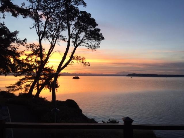 Puget Sound Chic Romantic Cottage With Private Beach Access & Gated Entry Port Ludlow Εξωτερικό φωτογραφία